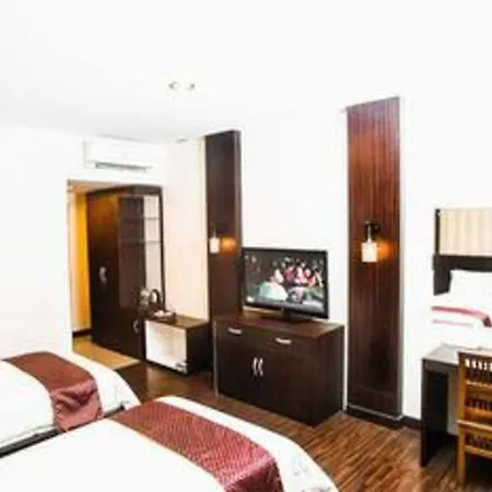 Collection O Stefani City Hotel-2